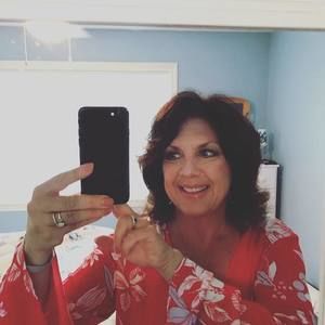 Meet your Posher, Deborah